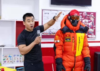 ĐỂ CHINH PHỤC ĐỈNH EVEREST, TA CẦN GÌ?
